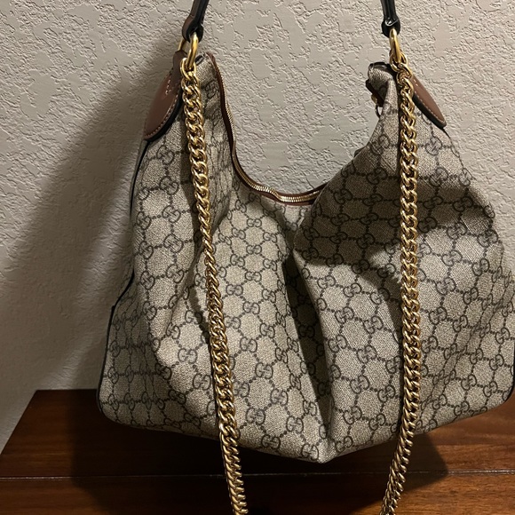 Gucci : Chain Hobo GG Coated Canvas - Picture 8 of 11